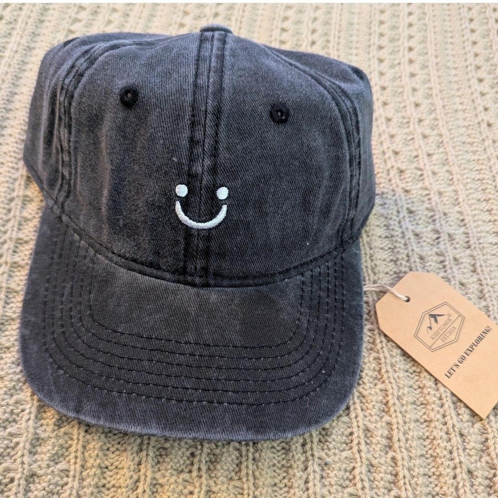 Kieptomik Washed Black Smiley Face Cotton Baseball Cap Adjustable Dad Hat